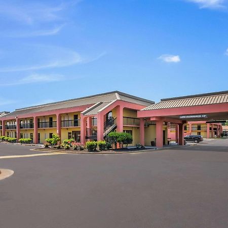 Quality Inn Fredericksburg-Central Park Area Exterior foto