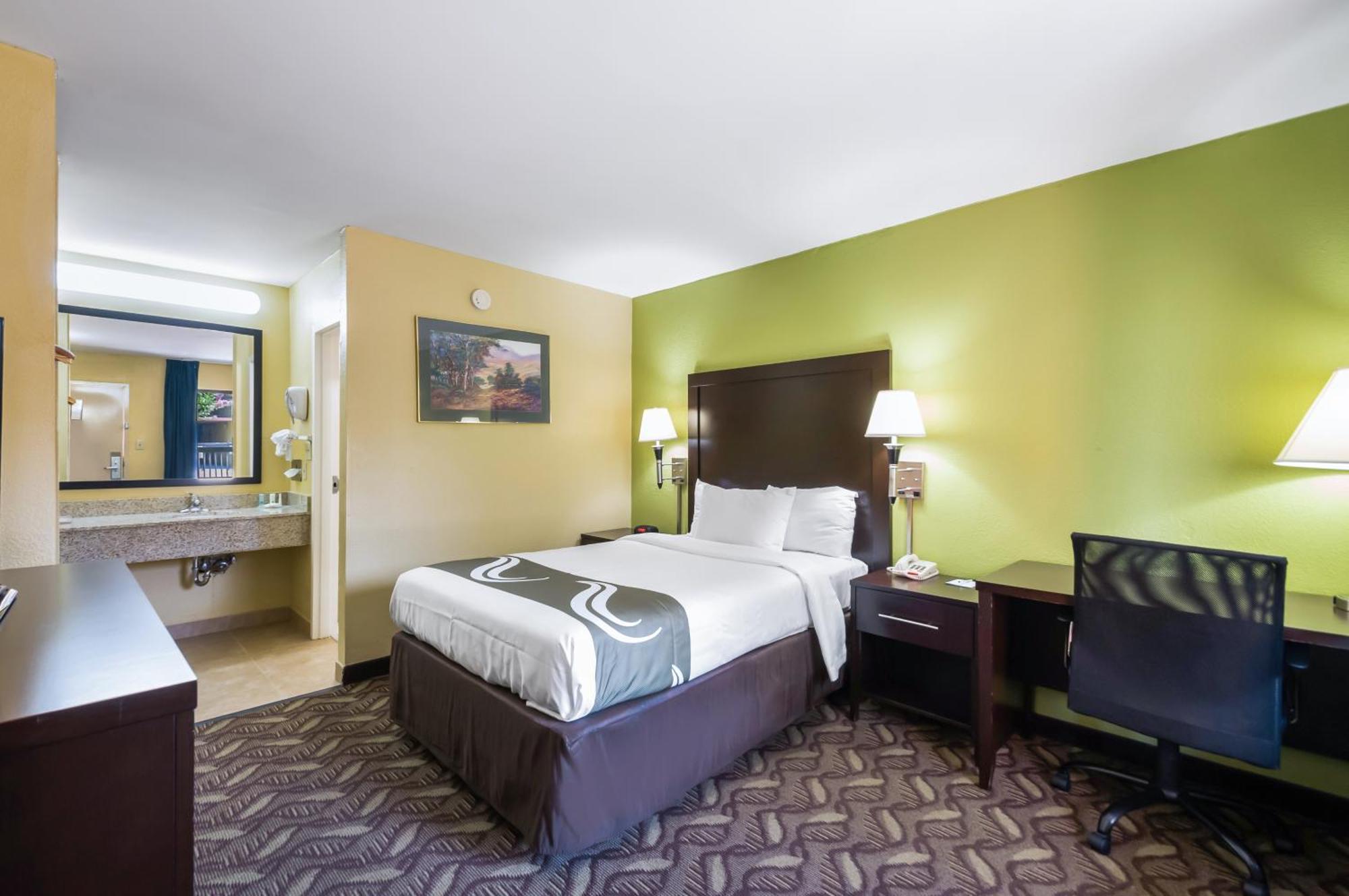 Quality Inn Fredericksburg-Central Park Area Exterior foto