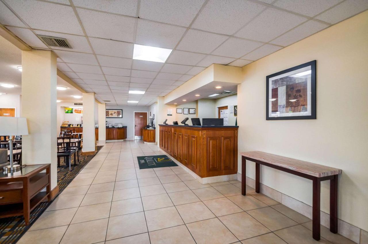 Quality Inn Fredericksburg-Central Park Area Exterior foto