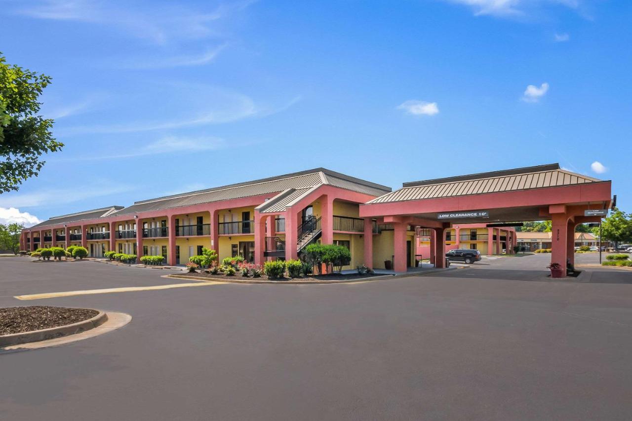 Quality Inn Fredericksburg-Central Park Area Exterior foto